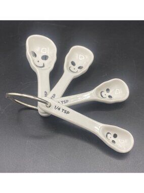 Halloween Skeleton Skull Ceramic Measuring Spoons Set of 4 Spooky Kitchen